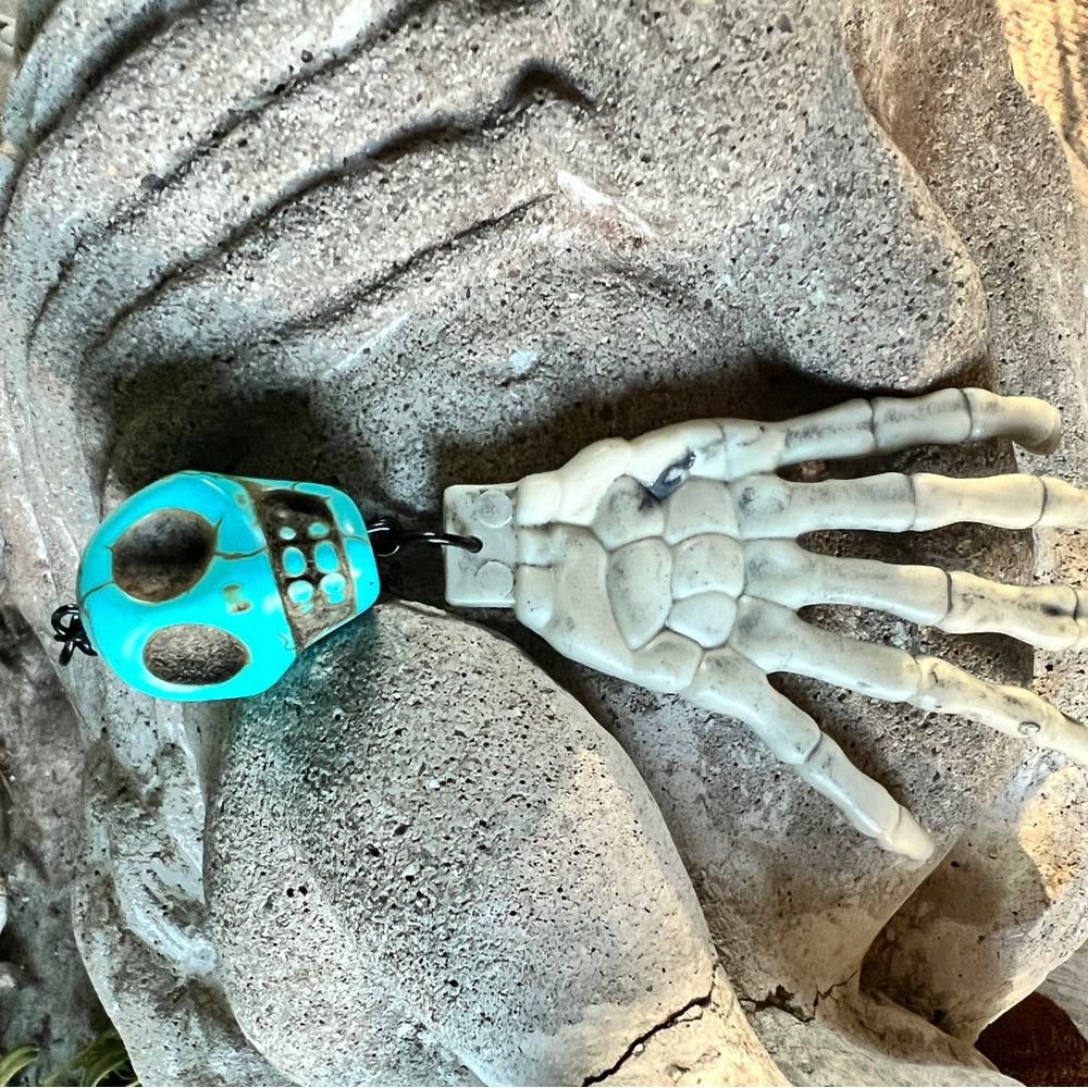 Skelly Hands View 5